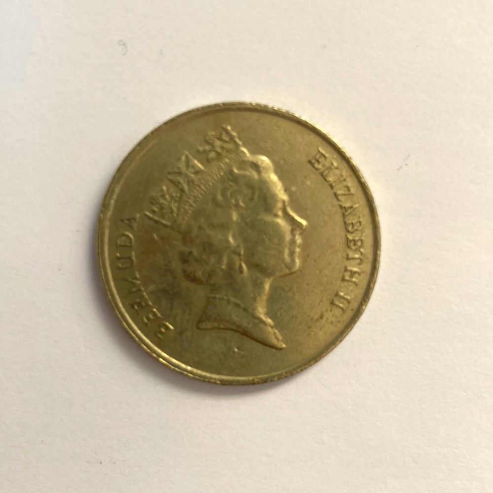 1988 Bermuda Queen Elizabeth One Dollar Coin | Collector’s Item
